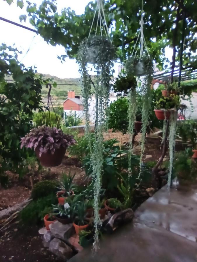 Apartmani Mislav Slatine Bagian luar foto